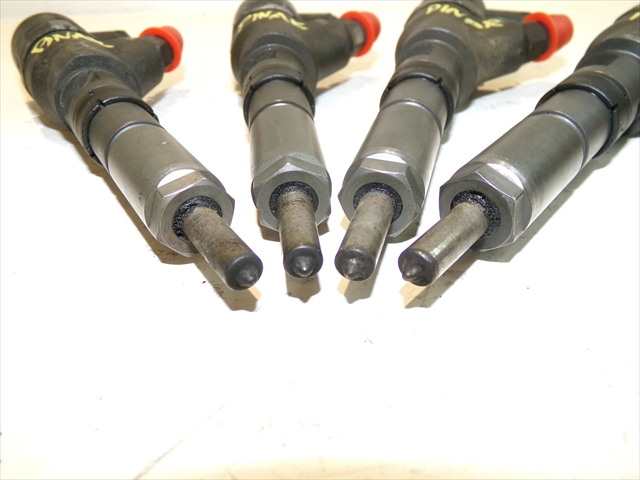 Foto 2ª: Inyectores Citroen C5 2.0 HDI 2001-2004 [RHZ] (2003)