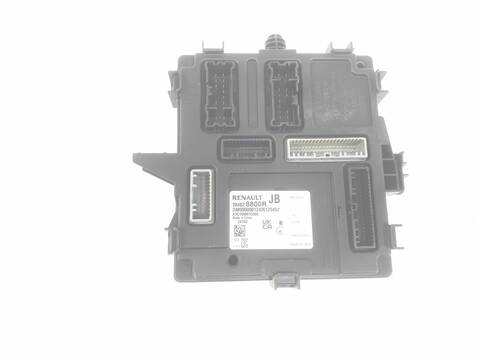 Centralita Motor ECU Renault Trafic L1H1 28T