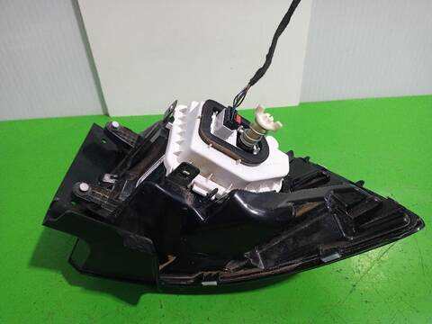 Foto 3ª: Piloto Trasero Derecho Volkswagen T-Cross ADVANCE 95CV [DKLA  DUSB  CHZL  DL] (2016)