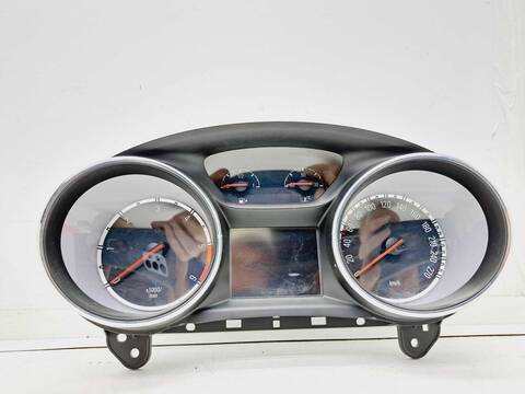 Foto 2ª: Cuadro de Instrumentos Opel Astra BUSINESS 110CV 81KW [B16DTE] (2016)