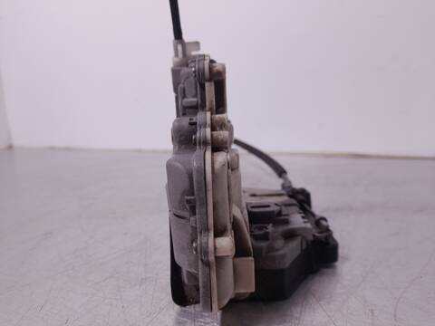 Foto 4ª: Cerradura Puerta Delantera Derecha Volkswagen Passat 2.0 TDI BERLINA 140CV 103KW [CBA] (2008)