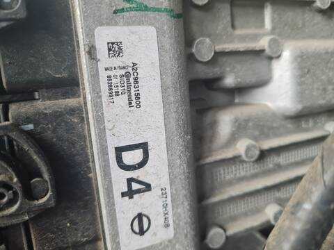 Foto 1ª: Centralita Motor ECU Nissan Qashqai TEKNA 110CV 81KW [K9K646] (2015)