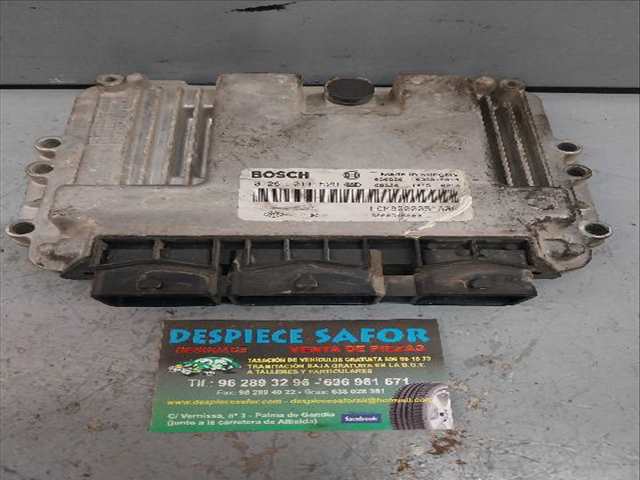 Centralita Motor ECU Renault Trafic 1.9 D