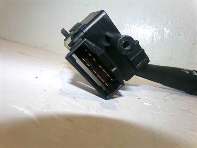 Foto 3ª: Mando Multifuncion Kia Carens 2.0 CRDI 2006-2013 [D4EA] (2009)