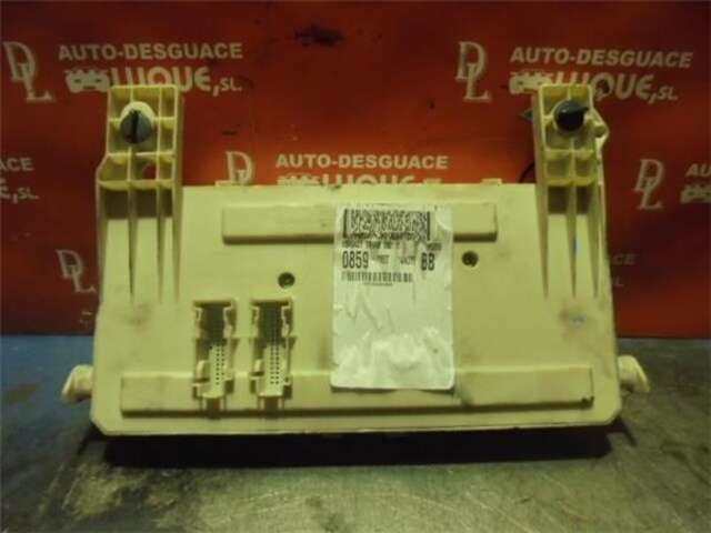 Foto 2ª: Caja Reles Fusibles Ford Focus 1.6 TDCI [HHDA]