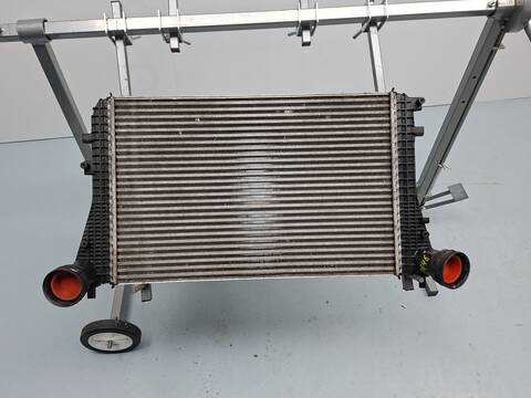 Foto 3ª: Intercooler Volkswagen Tiguan MOTION 170CV 125KW [CBBB] (2016)