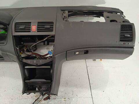 Foto 3ª: Salpicadero Honda Accord 2.0 VTEC CAT BERLINA 155CV 114KW (2003)