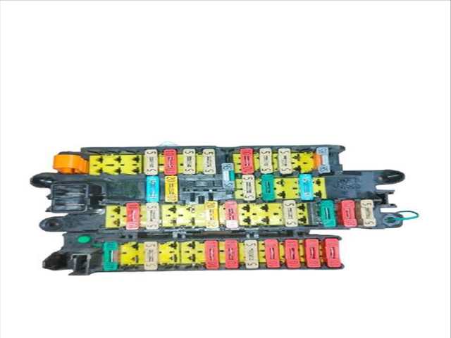 Foto 2ª: Caja Reles Fusibles Citroen Xsara 2.0 HDI (1999)