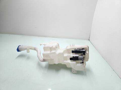 Foto 3ª: Deposito Limpiaparabrisas Volvo XC 40 MOMENTUM PRO 2WD 163CV 120KW [B3154T2] (2020)