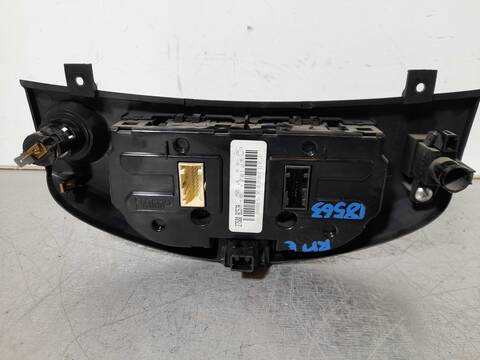 Foto 3ª: Mando Climatizador Nissan Micra 25 ANIVERSARIO 88CV 65KW [CR14] (2007)