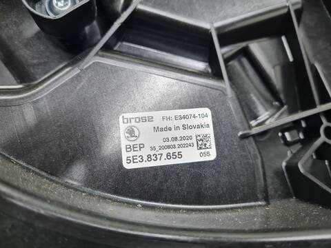 Foto 2ª: Elevalunas Eléctrico Delantero Izquierdo Skoda Octavia AMBITION 116CV 85KW [DSUD] (2020)