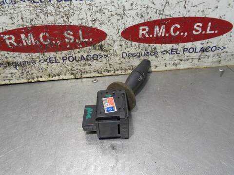 Foto 2ª: Mando Multifuncion Peugeot 206 XR BERLINA 75CV 55KW [KFX] (2000)