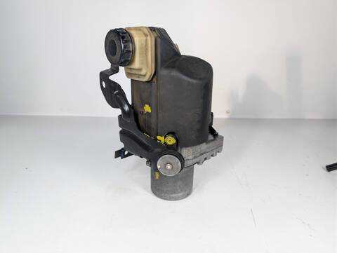 Bomba de Direccion Renault Laguna AUTHENTIQUE 131CV 96KW
