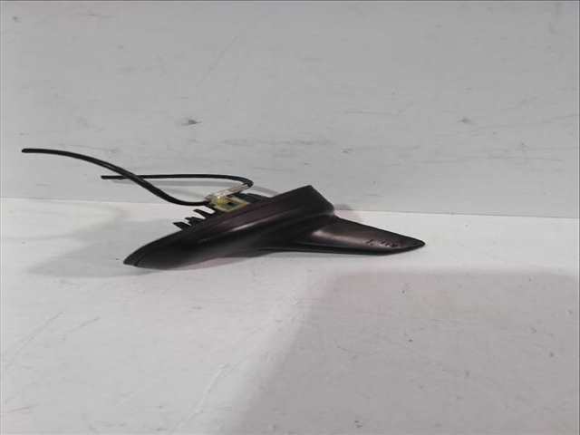 Foto 3ª: Antena Volkswagen T-Roc 1.6 TDI 115CV [DGTE] (2017)