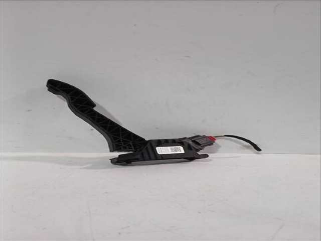 Foto 3ª: Pedal Acelerador Volkswagen T-Roc 1.6 TDI 115CV [DGTE] (2017)