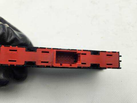 Foto 2ª: Mando Multifuncion Volkswagen Tiguan R LINE 150CV [DTSB] (2023)