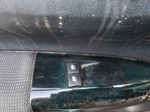Botonera Elevalunas Citroen C4 1.6 BLUE-HDI FAP 99CV 73KW