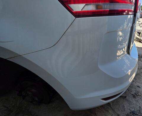 Foto 2ª: Paragolpes Trasero Volkswagen Touran EDITION BMT 116CV 85KW (2019)