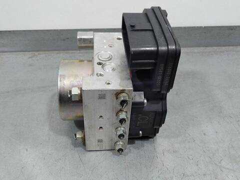 Foto 2ª: Abs Toyota Hilux DOUBLE CAB GX 4X4 150CV 110KW [2GDFTV] (2023)