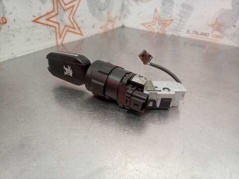 Foto 2ª: Antirrobo Peugeot 208 ACCESS 68CV 50KW [8HR01] (2013)