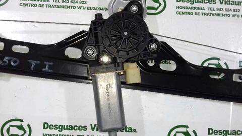 Foto 3ª: Elevalunas Manual Trasero Izquierdo Mercedes Clase C 160 2.2 CDI CAT BERLINA 143CV 105KW [OM611962] (2000)