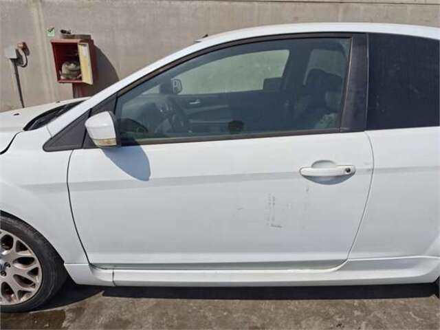 Puerta Delantera Izquierda Ford Focus 1.8 TREND [1.8 LTR. - 85 KW TDCI TURBODIESEL CAT]