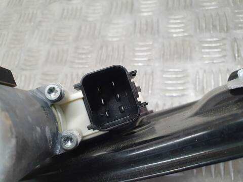 Foto 3ª: Elevalunas Manual Trasero Derecho Land Rover Range EVOQUE 150CV 110KW [204DTD] (2020)