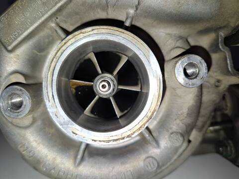 Foto 2ª: Turbocompresor Ford Focus CONNECTION 2.0 TDCI CAT 136CV (2003)