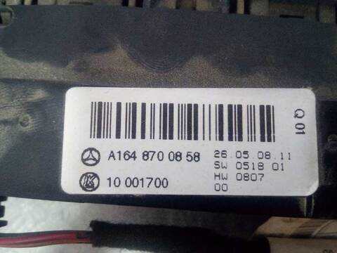 Foto 1ª: Mando Climatizador Mercedes Clase ML 300 3.0 CDI W164) 224CV 165KW AUT. OM642 [OM642940] (2008)