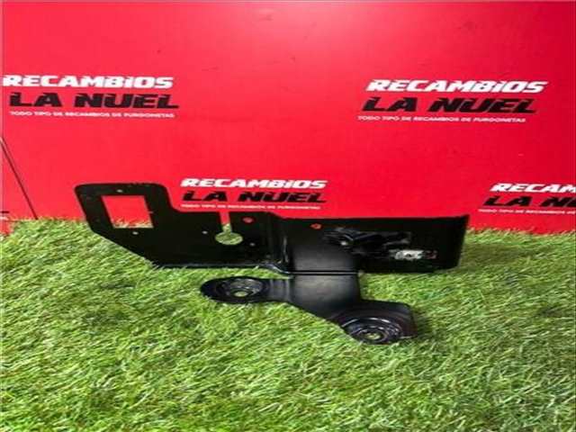 Foto 3ª: Cerradura Capot Mercedes Vito 109/111 CDI WORKER COMPACTA CDI CAT 114CV 84KW FURGON [R9M 503] (2018)