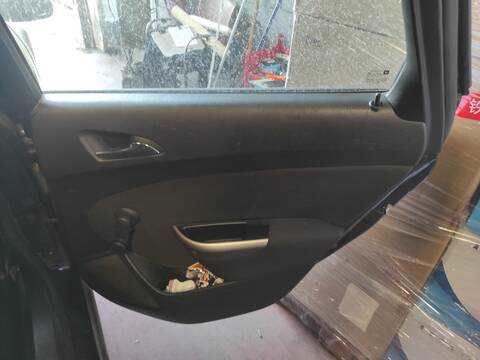 Foto 1ª: Tapizados Cartoneras Opel Astra A17DTR BERLINA (2011)