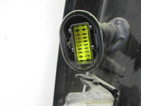 Foto 3ª: Puerta Trasera Derecha Citroen C3 9H06 (2013)