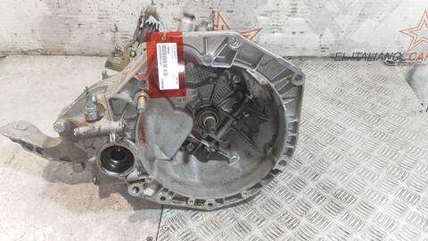 Foto 1ª: Caja Cambios Fiat Punto 55 S 54CV 40KW [176B2000] (2006)