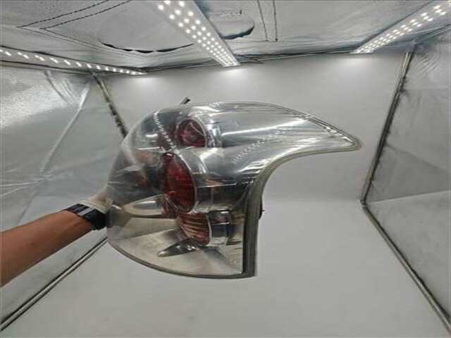 Foto 3ª: Piloto Trasero Derecho Toyota Corolla 2.2 D-4D SOL [2.2 LTR. - 100 KW TURBODIESEL CAT] [2ADFTV]