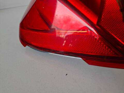 Foto 3ª: Piloto Trasero Derecho Bmw Serie 3 315 318 D 143CV (2011)