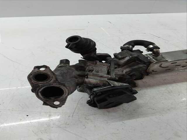Foto 2ª: Intercooler Mercedes Clase E 180 250 CDI - BLUETEC 204 CV 150KW [OM651.924]