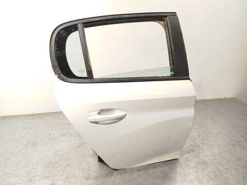Foto 2ª: Puerta Trasera Derecha Peugeot 208 1.2 PURETECH 100 101CV 74KW [HNE] (2023)