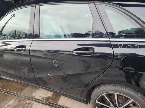 Foto 1ª: Puerta Trasera Izquierda Mercedes Clase B 150 B 180 CDI BE 246.200) 109CV 80KW [651901] (2013)