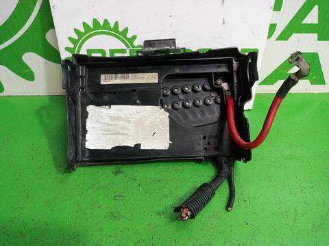 Foto 2ª: Caja Reles Fusibles Seat Ibiza 1.4 16V 75CV [BBY] (2001)