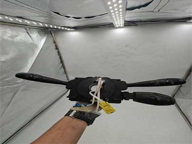 Foto 3ª: Mando Multifuncion Peugeot 307 2.0 SW PACK [2.0 LTR. - 100 KW 16V HDI FAP] [RHR / DW10BTED4]