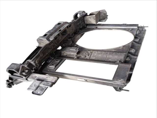 Foto 2ª: Paragolpes Delantero Peugeot 5008 1.6 BLUEHDI 120 (2009)