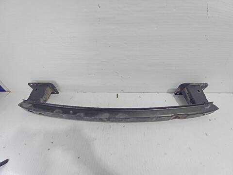 Foto 3ª: Refuerzo Paragolpes Trasero Ford Focus TREND 101CV [HWDA] (2004)