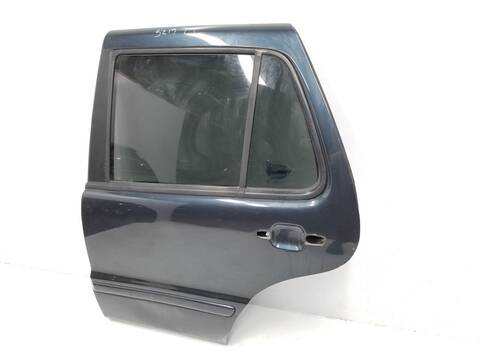 Foto 2ª: Puerta Trasera Izquierda Mercedes Clase ML 270 2.7 CDI 20V 163CV CLASE M) [612963] (1997)