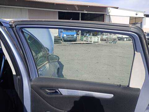 Foto 2ª: Elevalunas Manual Trasero Derecho Mercedes Clase B 150 200 CDI 245.208) 140CV 103KW [640941] (2007)