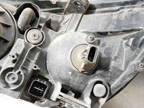 Foto 4ª: Faro Derecho Kia Cerato 1.6 CRDI HATCHBACK 115CV 85KW [D4FB] (2006)