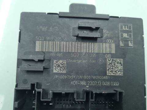 Foto 3ª: Centralita Motor ECU Audi A3 AMBIENTE 150CV 110KW [CRB] (2019)