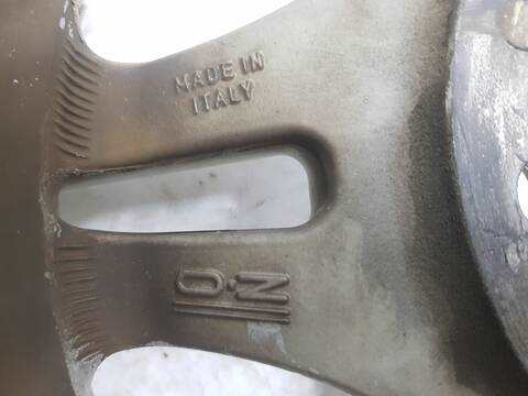 Foto 2ª: LLanta Aleacion Toyota Land Cruiser TD VX 3-PTAS.) KZJ90) (1996)