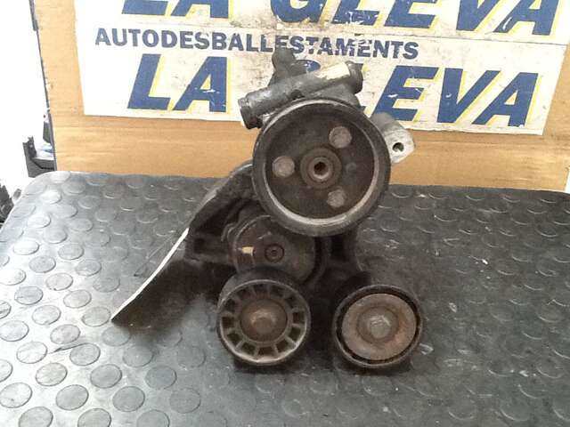 Foto 1ª: Bomba de Direccion Iveco Daily 2.3 HPT 2006 0CV [F1AE0481M]
