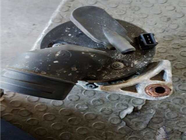 Foto 2ª: Alternador Bmw Serie 5 518 2.5 523I [2.5 LTR. - 125 KW 24V CAT] [M52 B25 (25 6 S3)]