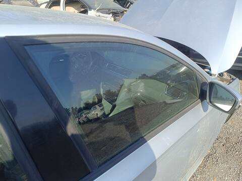 Luna Delantera Derecha Seat Toledo ERENCE 105CV 77KW